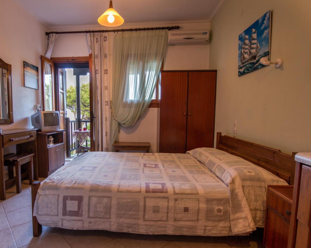 Studios Avra Agios Georgios  Экстерьер фото